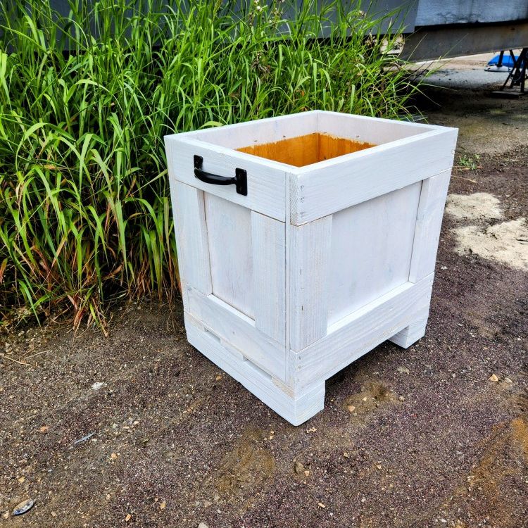 Rustic White HD Planter BOX 📦 