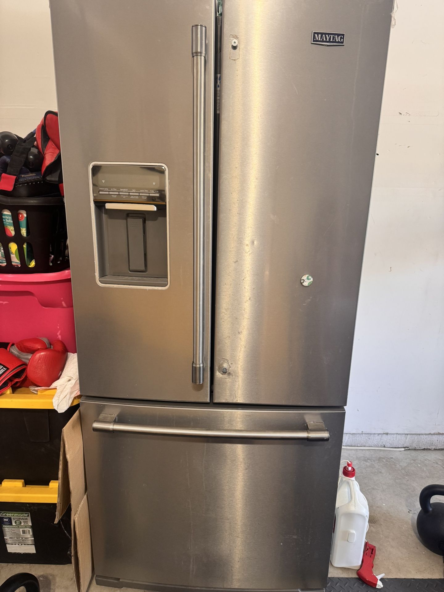 Maytag fridge Refrigerator