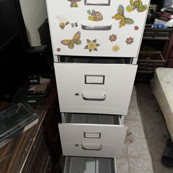 4  drawer larger metal cabinet