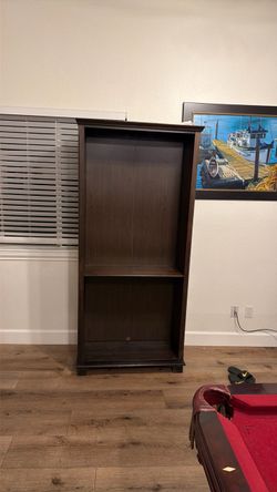 Free bookshelf