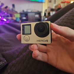 GoPro Hero 4 (Three Batteries Included) 