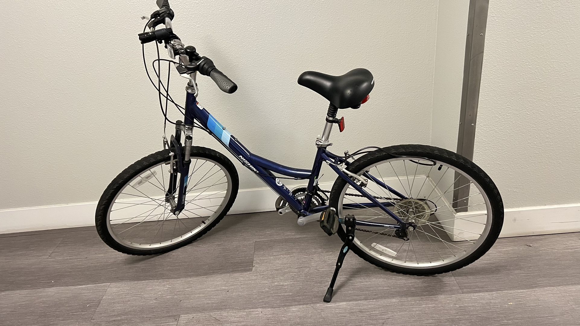 Nishiki Hybrid Bike