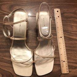 NEW Bandolino Evening sz 9M Gold sequins 3-7/8” heel