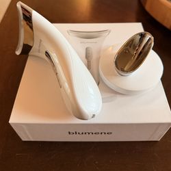 Blumene Cloud Face & Neck Sculpting Device - Like New!