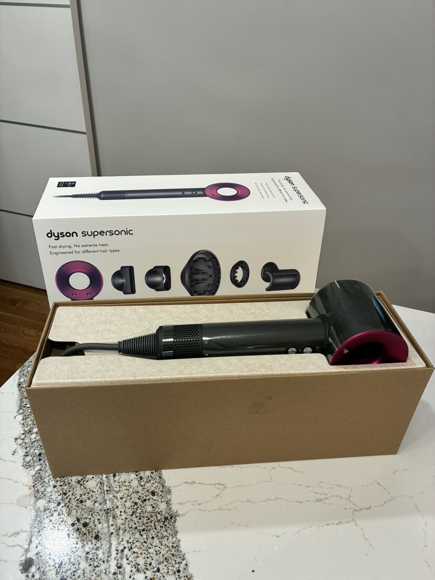 Dyson Supersonic Hair Dryer (Iron/Fuschia)