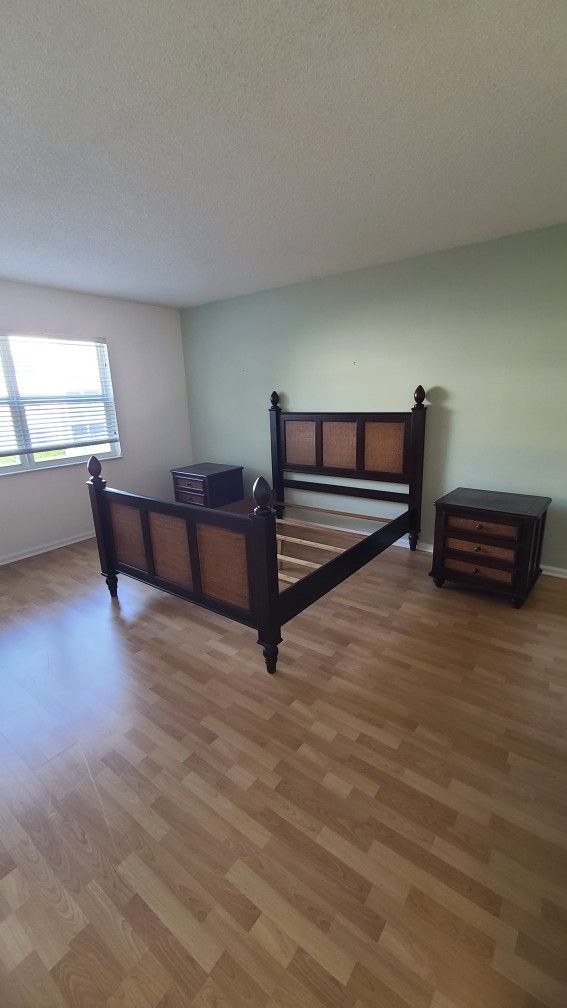 Queen Bedroom Set