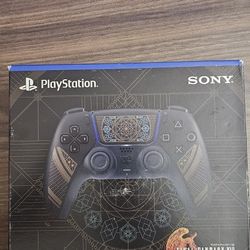 PS5 Controller. Limited FINAL FANTASY Edition.