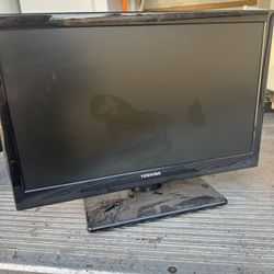 Toshiba 24” LCD HDTV
