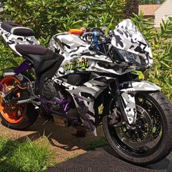CBR 600rr Stunt Bike Foot Trade 