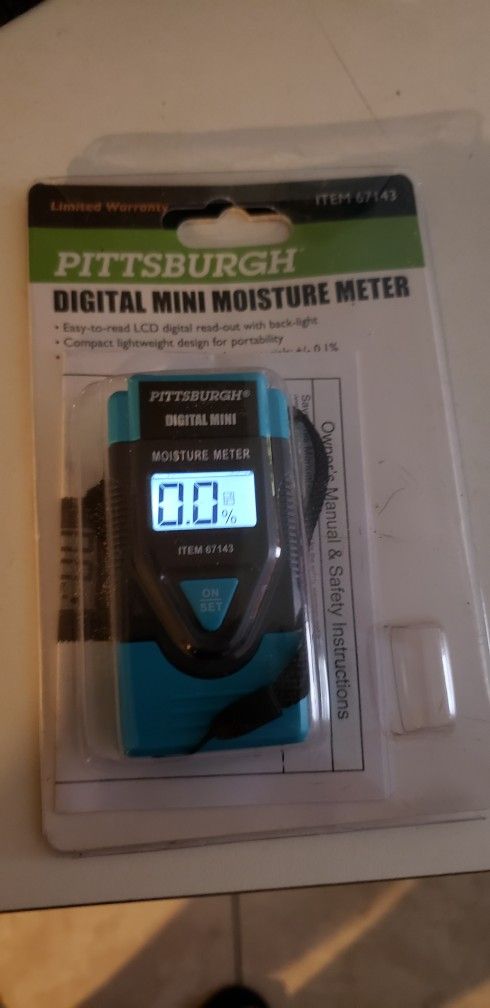 Pittsburgh Digital Mini Moisture Meter