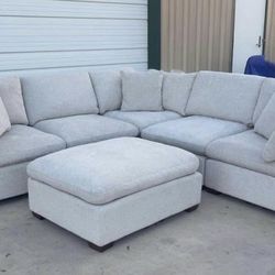 6 PIECE MODULAR SECTIONAL WITH OTTOMAN