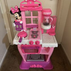Mini Mouse Kitchen 