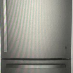 32 cu. ft. Bottom Freezer Refrigerator 