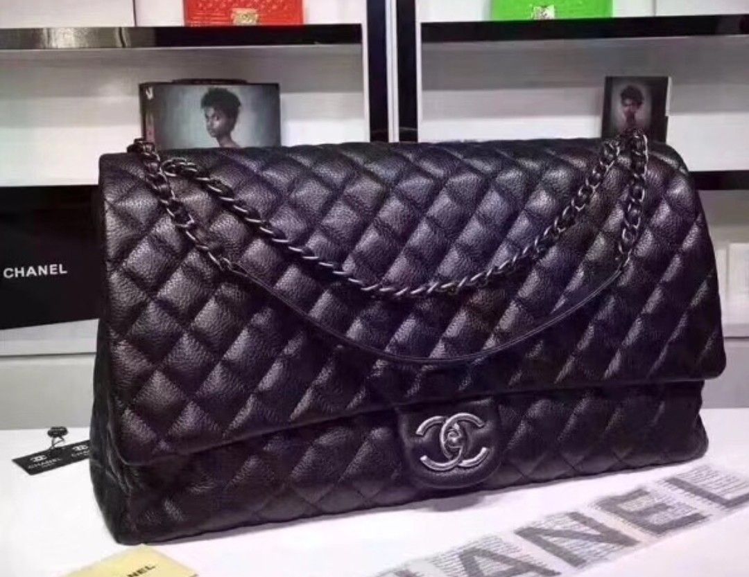Channel Quilted Handbag. Real Leather