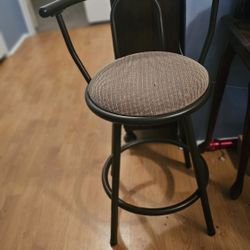 Swivel Bar Stool