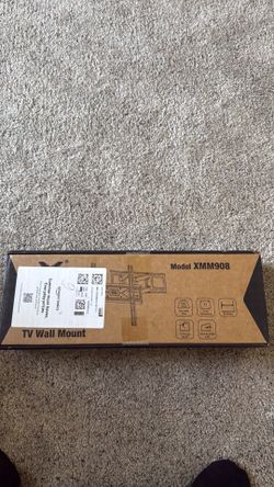 Full motion tv wall mount