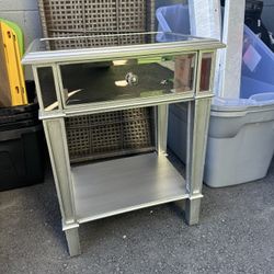 Set Of Two Pier one Mirrored Silver Nightstands. Very Nice Condition $300 Pair