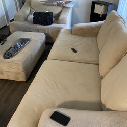 3 PIECE BEAUTIFUL OFF WHITE MATCHING CREAM COLOR COUCH OTTOMAN AND CHAIR EXCELLENT CONDITION NO RIPS TEARS OR HOLES FIRM PRICE 