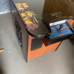 Ms. Pac-Man Arcade Game