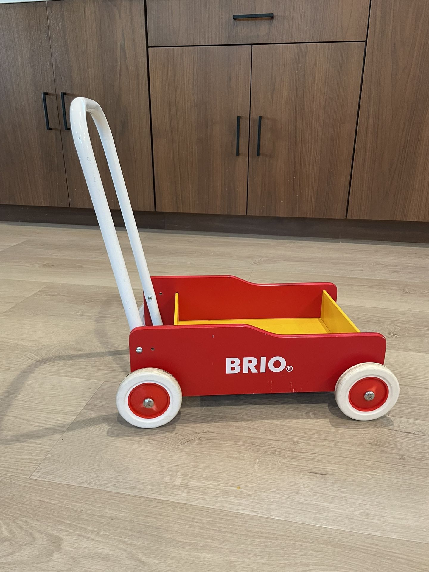 Brio Wagon Walker For 9 Months+