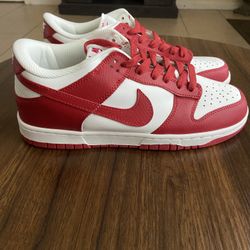 Nike “Dunk Low” Men’s Size 8 (New)