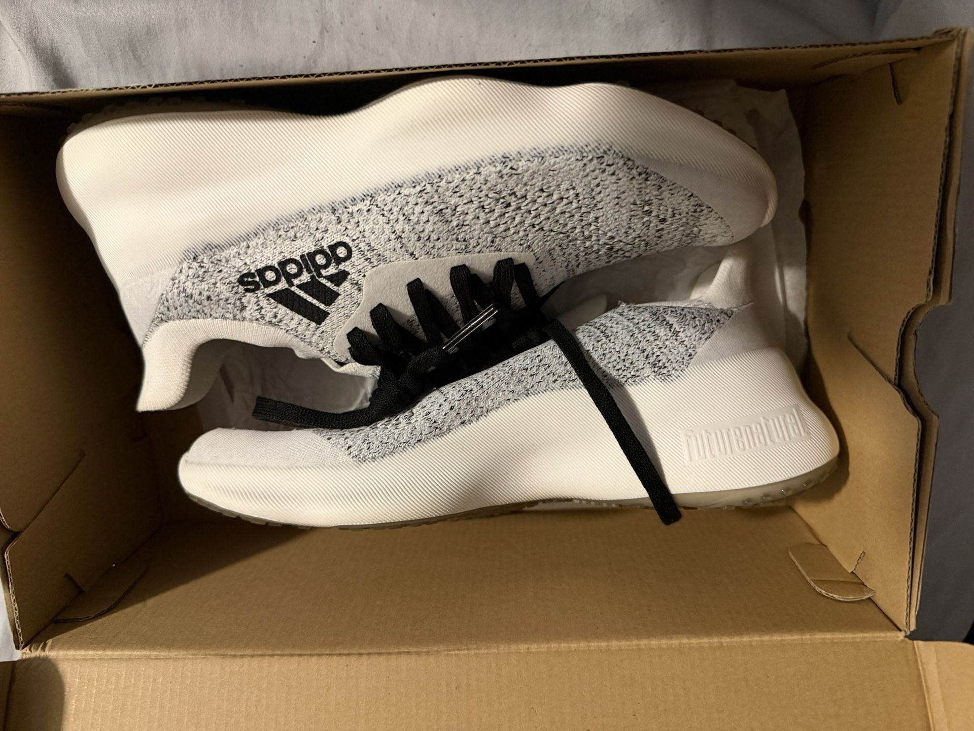 Adidas Running Shoes Size 5 1/2 Women 