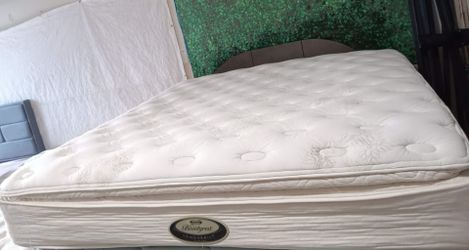 King Size Mattress (Colchón King Size)