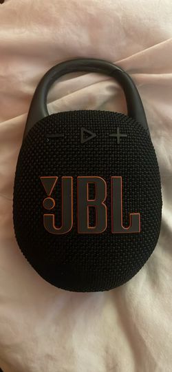 JBL clip 5 Bluetooth portable speaker