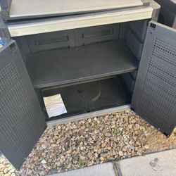 sturdy plastic  bin 