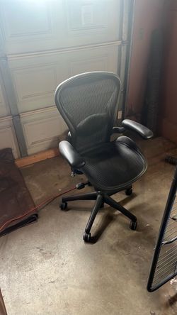Aeron Herman Miller Chair