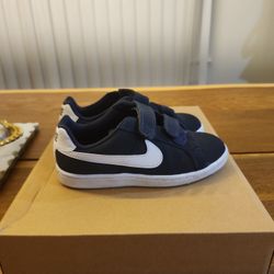 Kids Nike Shoe Like New