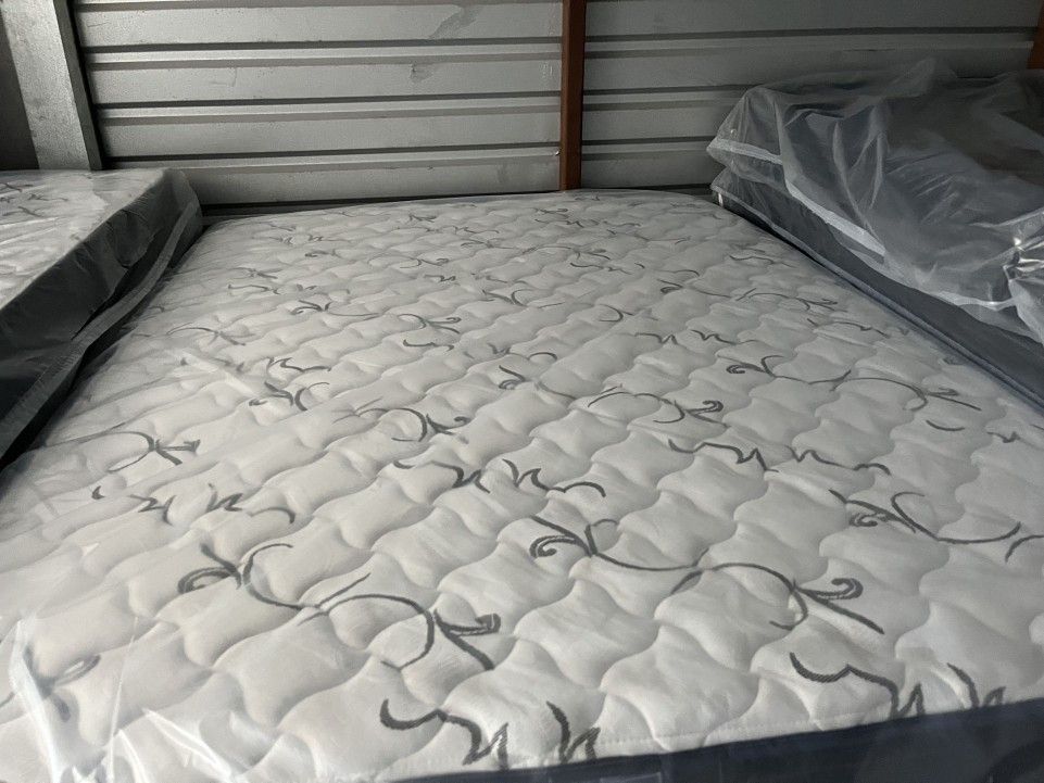**TWIN FULL QUEEN AND KING MATTRESS SET BEST PRICE IN TOWN BRAND NEW PLUSH TOP MATTRESS ORTHOPEDIC