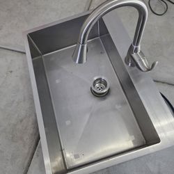 Stainless Steel Kitchen Sink