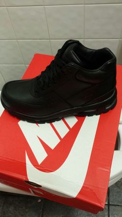 100% authentic Nike boots size 8