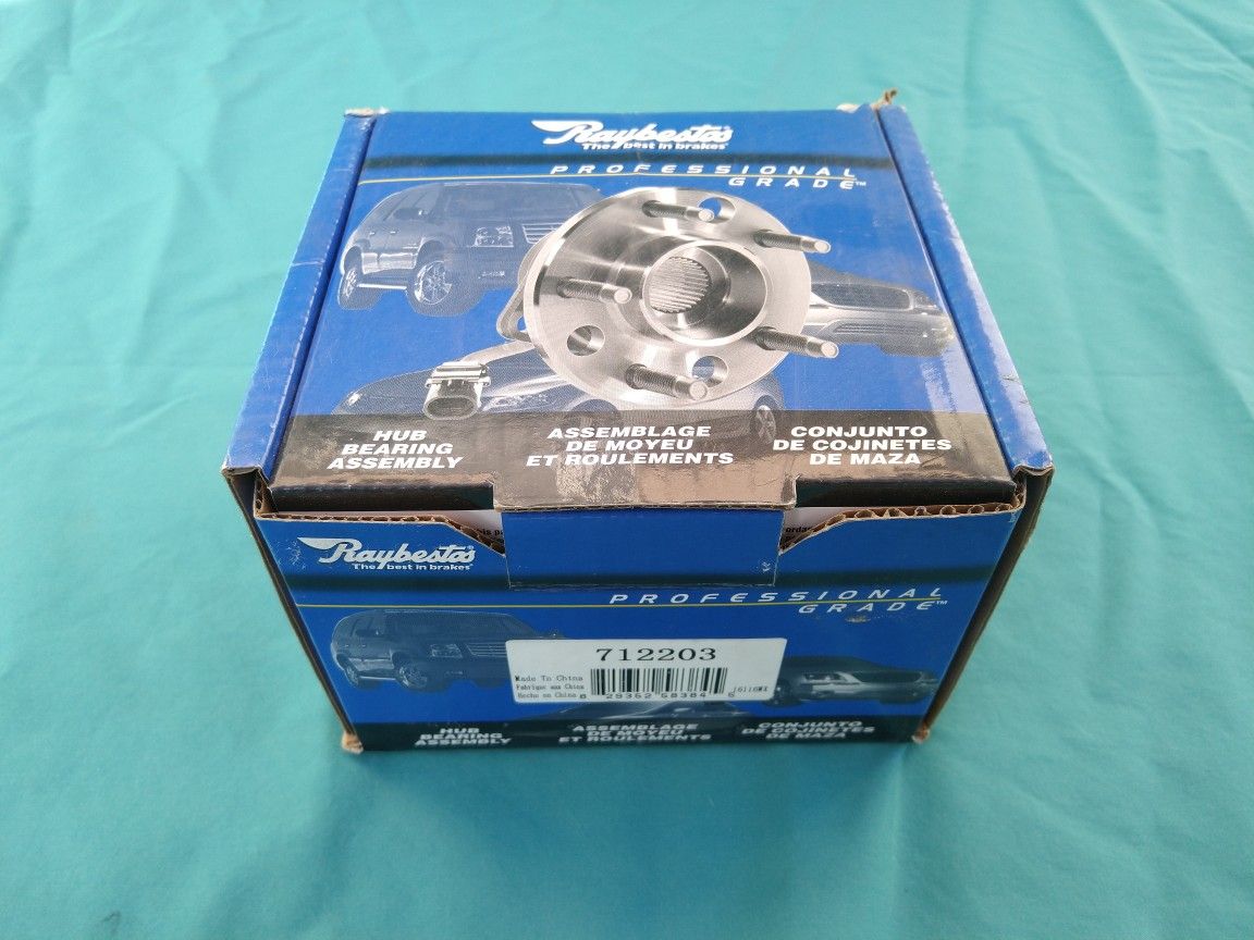 00-04 i30, i35 Wheel Bearing Rear w/ Hub, Raybestos 712203, Infinity 2000 2001 2002 2003 2004 Se habla español