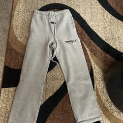 Small essentials pants Brand new 