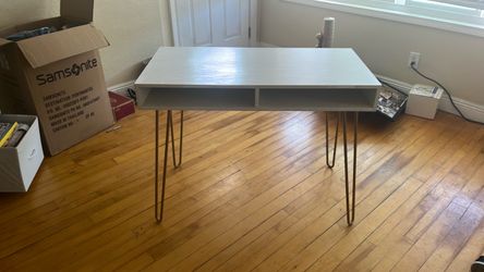 Free Desk