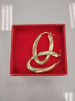 14k Gold Earrings 2.4g