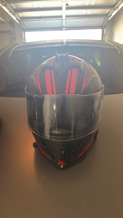 Motorcycle helmet - 1STORM size small