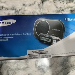 Samsung HKT100BDE Bluetooth Handsfree Car Kit. 