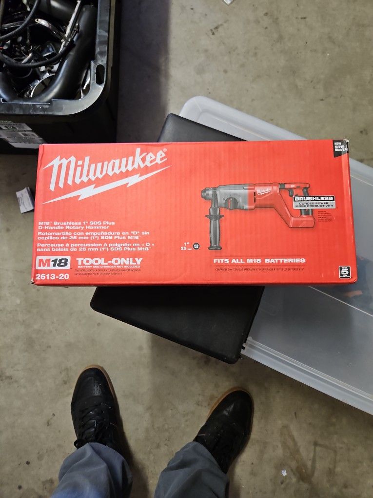 M18 Brushless 1" Rotary Hammer