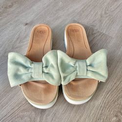 UGG Bow Platform Sandals 