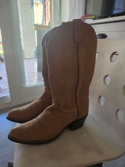 Boots 👢