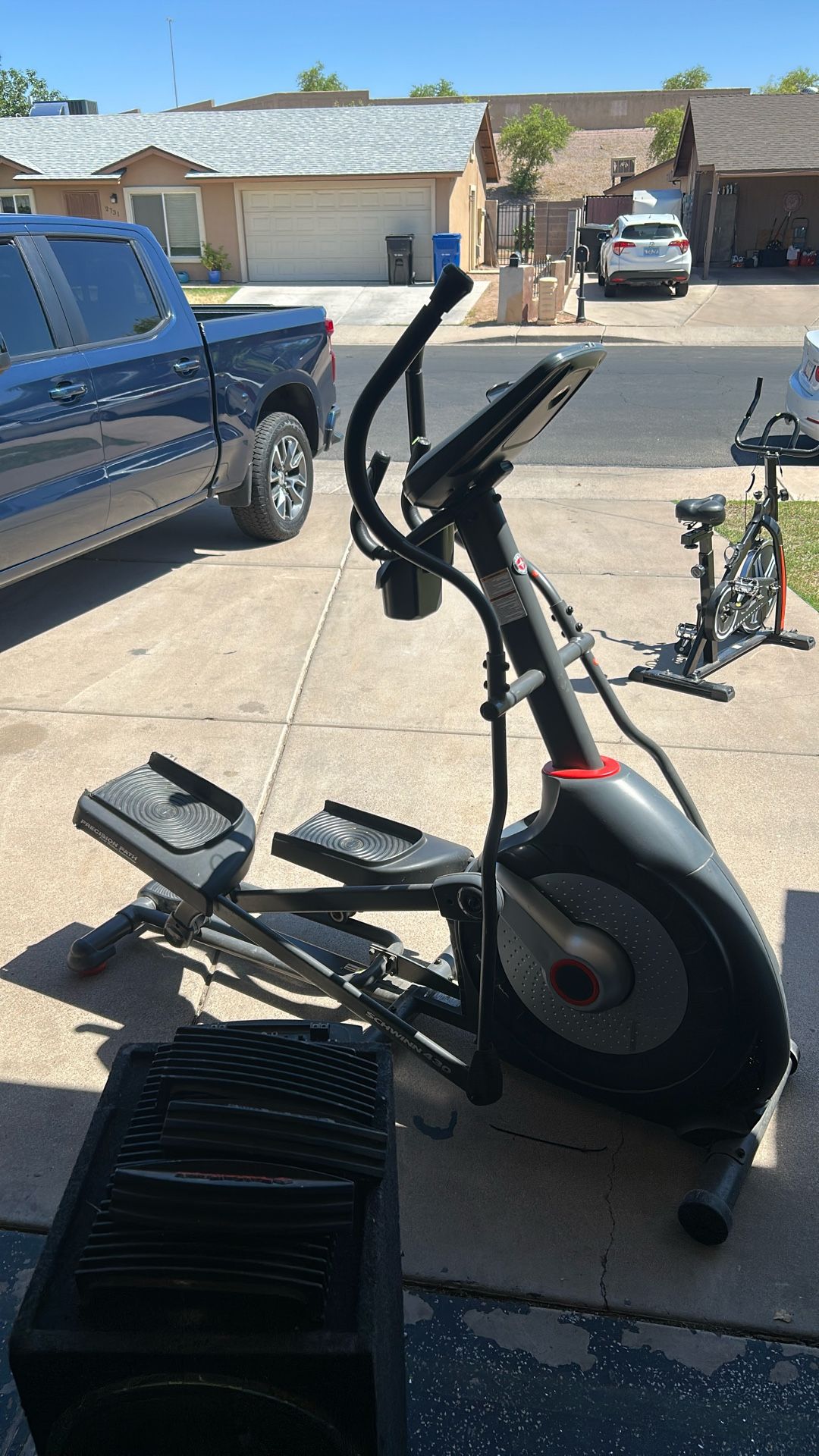Schwinn 430 Elliptical