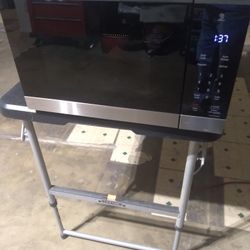 LG NeoChef 0.9 cu. ft. 1000-Watt Countertop Microwave in Stainless Steel with Smart Inverter