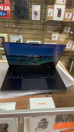 14”MacBook Pro m4 24Ram 1TB SSD