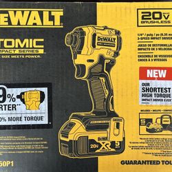 Dewalt ATOMIC 20V MAX Lithium-Ion Cordless Impact Driver Kit