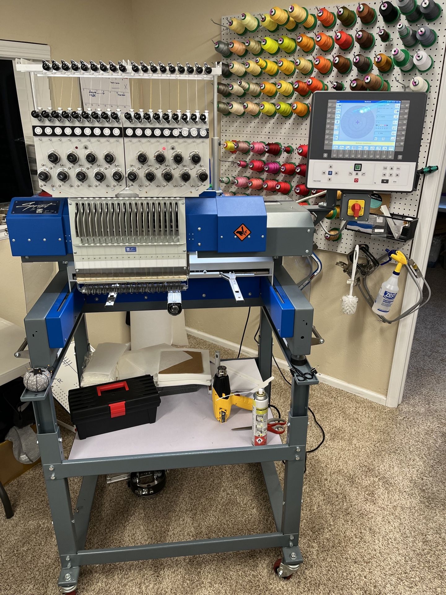 Embroidery Machine 18 Color