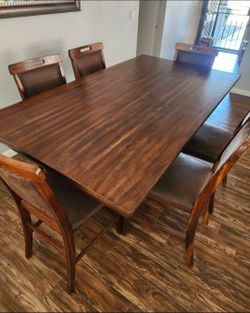 Ashley Dining Table & Chairs w/storage