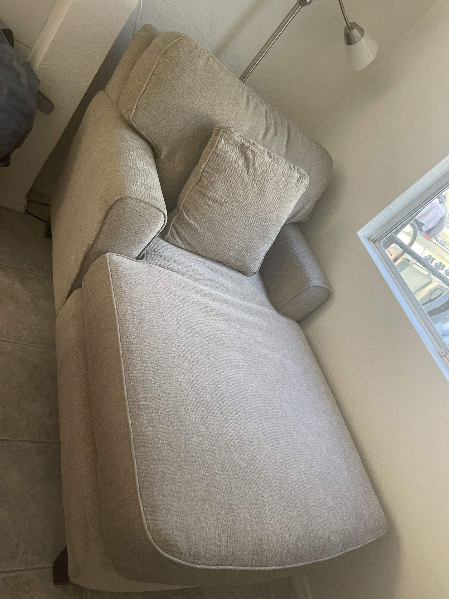 Oversized Armchair with Chaise Lounge – Beige